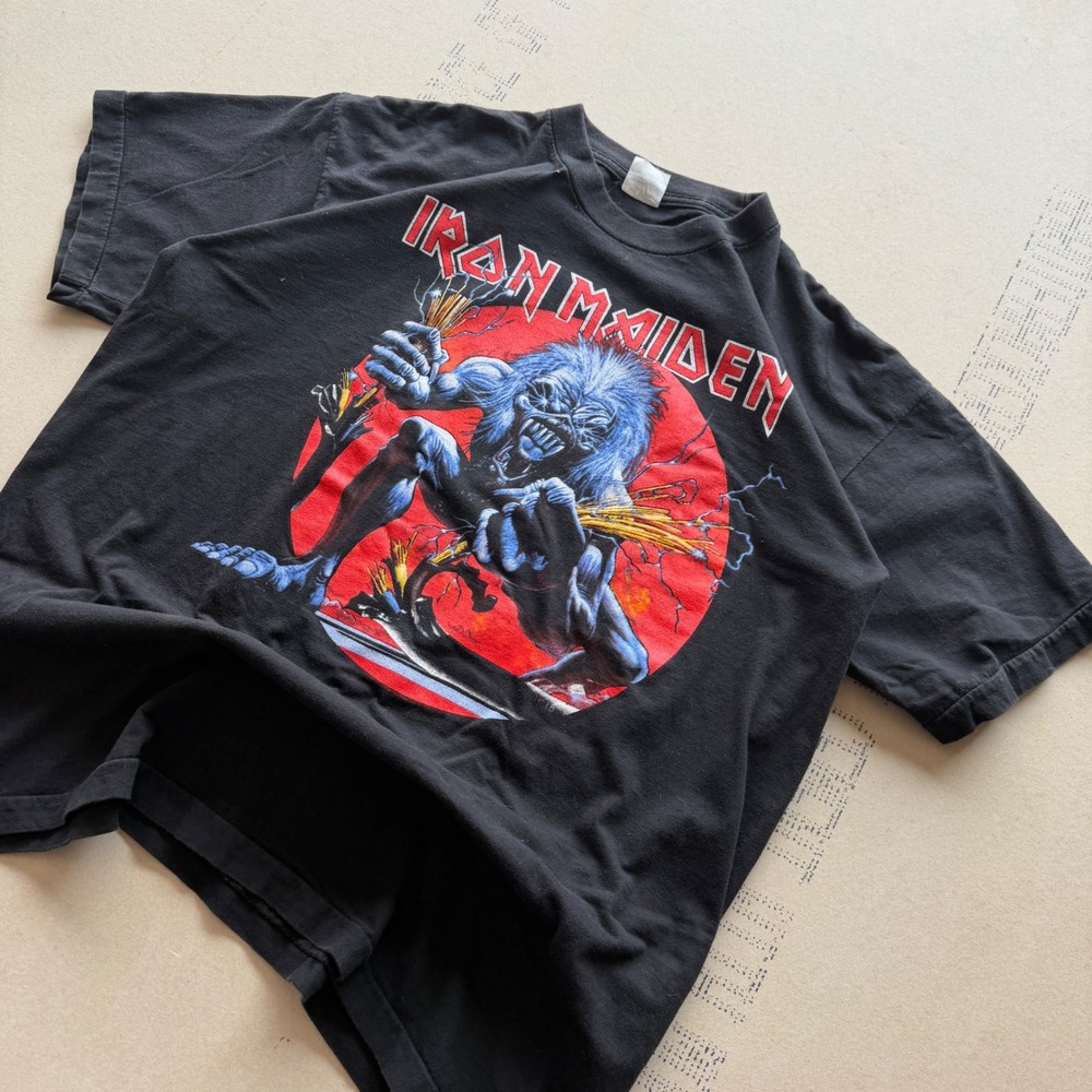 Vintage 90s Rare Back Iron Maiden Real Live Tour T-shirt